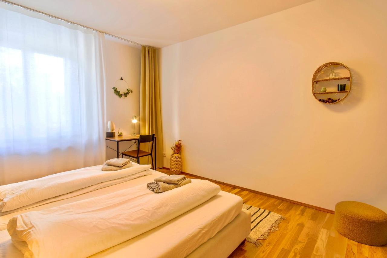 4-Room Luxury Apartment - Close To Central Station, Free Parking, Kitchen Leipzig Dış mekan fotoğraf